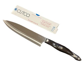 Cuchillo de chef CUTCO 1728 JF Petite de 7.5 pulgadas, afilado de fábrica, mango clásico negro.