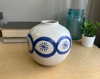 Japanese pottery vase, round ball vase, white and blue, 1980's