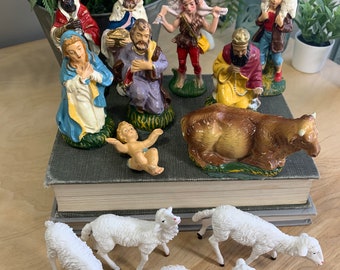 Vintage Nativity Figures, Mary, Joseph, Baby Jesus, Wise Men, shepard, creche, Made in Italy