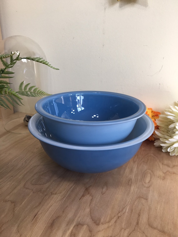 Blue pyrex mixing bowls hot sale