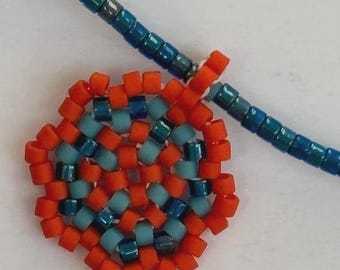 choker Miyuki kwiat czerwony i niebieski, boho choker z koralików