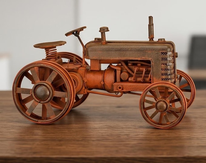 Classic Rusty Tin Tractor Model – Vintage Farm Decor 27 cm