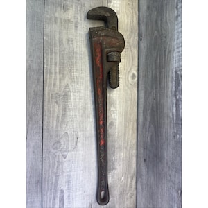 Llave para tubos Ridgid de 24" de alta resistencia, color rojo. Fabricada en EE. UU. (modelo vintage). imagen 1