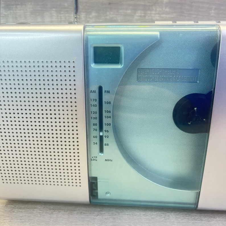 Emerson AM FM Radio CD Player Model PD5098 Radio Works, Cd Player Doesn't Work image 3