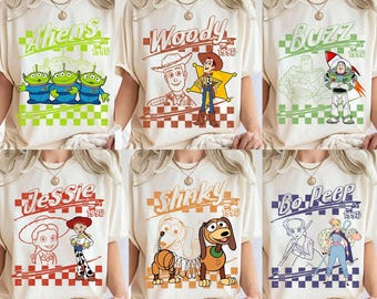 PNG de firmas a cuadros retro de Disney Pixar Toy Story con todos los personajes: Woody, Buzz, Jessie, Bo Peep, PNG personalizado para grupos.