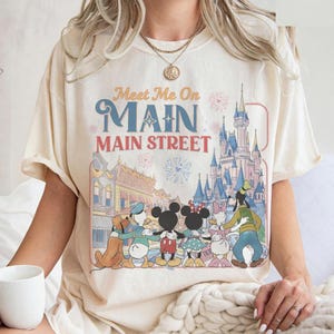 Möt mig på huvudgatan Comfort Colors png, Magic Kingdom png, Main Street Theme Park png, Disney Family Trip Matching 2026 png