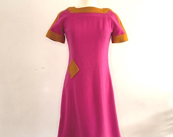 Vintage 1960s 100% Wool Retro Dress