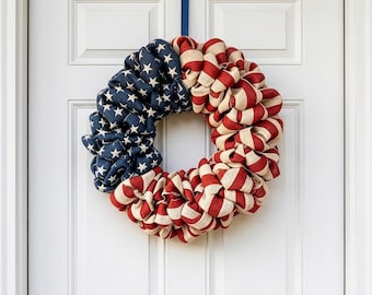 Ghirlanda di fiori in legno con bandiera americana, ghirlanda patriottica in legno, decorazione per porta per il 250° anniversario degli Stati Uniti, decorazione per porta per il 4 luglio, regalo per il Giorno dell'Indipendenza
