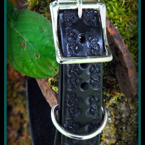 Black Leather Dog Collar 1 inch wide, Royal Crown design, nickle plate hardware, can be monogrammed... image 1