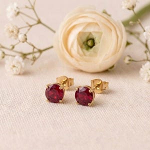 Rubinrunda örhängen, 18K guldfyllt sterlingsilver, minimalistiska smycken