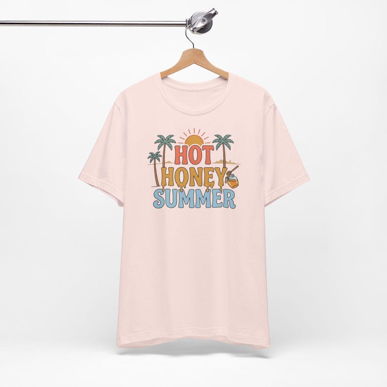 Camiseta Hot Honey Summer, Camiseta divertida de verano, Camiseta de playa a la moda, Camiseta de verano para chicas guapas, Camiseta de playa para mujer, Regalo para vacaciones de verano imagen 12