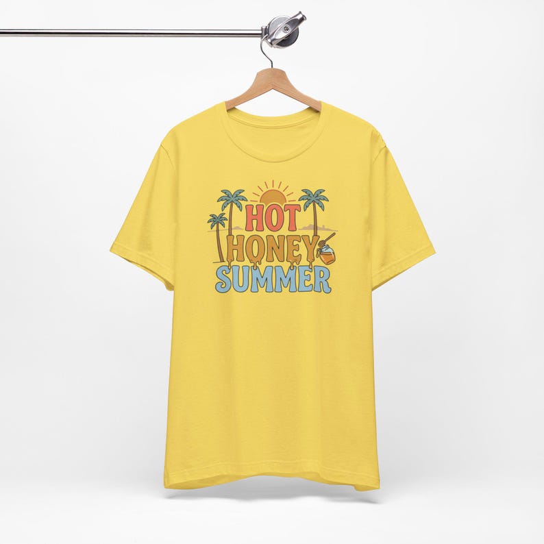 Camiseta Hot Honey Summer, Camiseta divertida de verano, Camiseta de playa a la moda, Camiseta de verano para chicas guapas, Camiseta de playa para mujer, Regalo para vacaciones de verano imagen 14