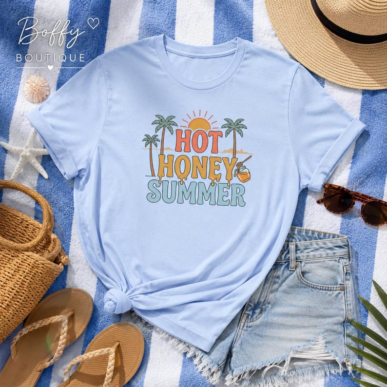 Camiseta Hot Honey Summer, Camiseta divertida de verano, Camiseta de playa a la moda, Camiseta de verano para chicas guapas, Camiseta de playa para mujer, Regalo para vacaciones de verano imagen 3