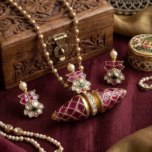 Zestaw wisiorków Kundan Ruby Dholna | Pozłacana biżuteria indyjska