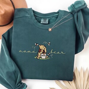 Embroidered Mama Bear Sweatshirt, Minimalist Bear Honey Pot Crewneck, Cute Graphic Mama Sweater, Winni The Pooh Sweatshirt