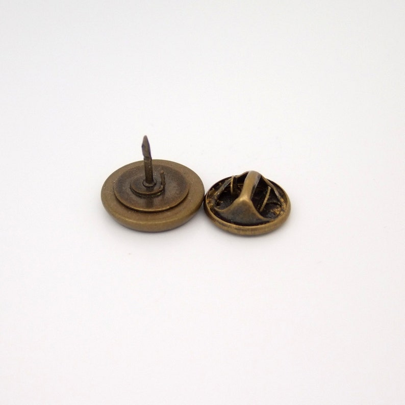 Steampunk Floral Leaf Tie Tack in Antique Brass 12mm