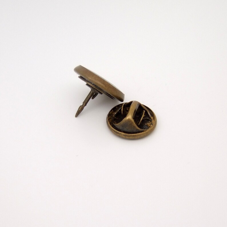 Steampunk Floral Leaf Tie Tack in Antique Brass 12mm