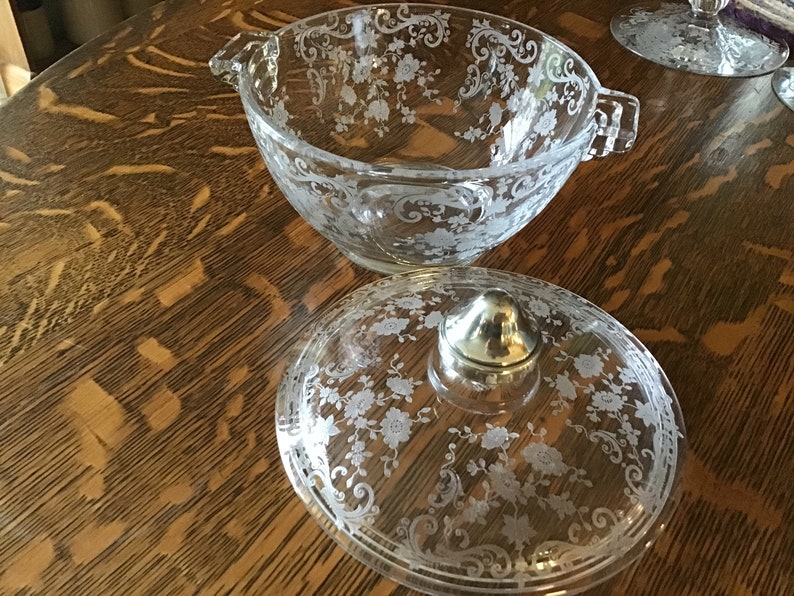 Lidded Cambridge Chantilly Bowl with Sterling Knob c. 1940s, Excellent condition, Etched image 2