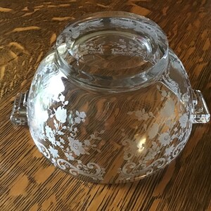 Lidded Cambridge Chantilly Bowl with Sterling Knob c. 1940s, Excellent condition, Etched image 5