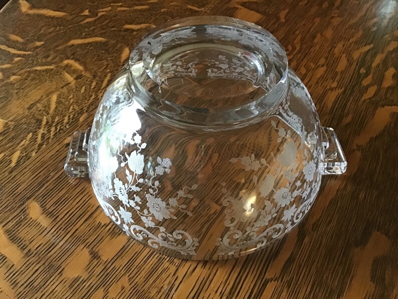 Lidded Cambridge Chantilly Bowl with Sterling Knob c. 1940s, Excellent condition, Etched image 5