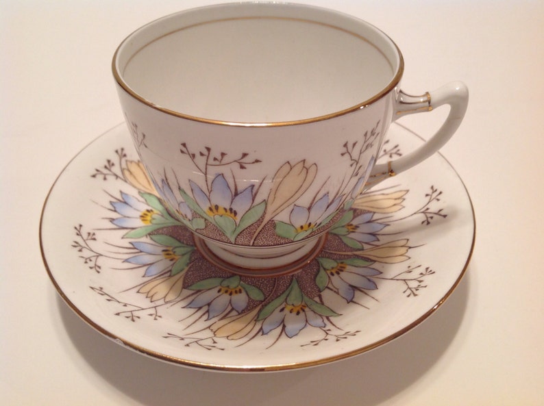 Roslyn Fine Bone China Teacup ALBA Crocus Pattern Etsy