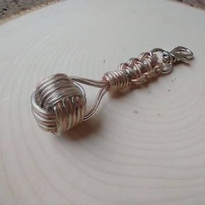 Speaker wire monkey&#39;s fist keychain, nautical knot key ring