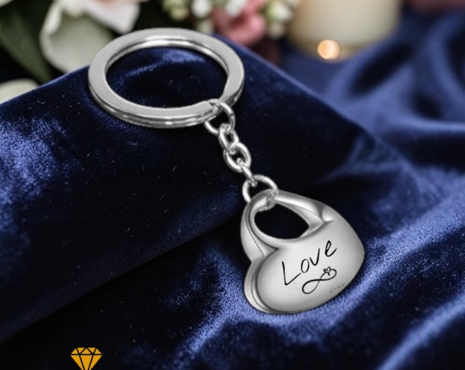 Titanium Steel Heart Urn Keychain – Memorial Ash Holder Keepsake