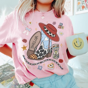 Camiseta vintage "I Knew It I Knew You" Comfort Color, camiseta de amistad de Toy Story 5 y TS, camiseta de Woody y Buzz Lightyear, camiseta de Toy Story de Disneyland imagen 3