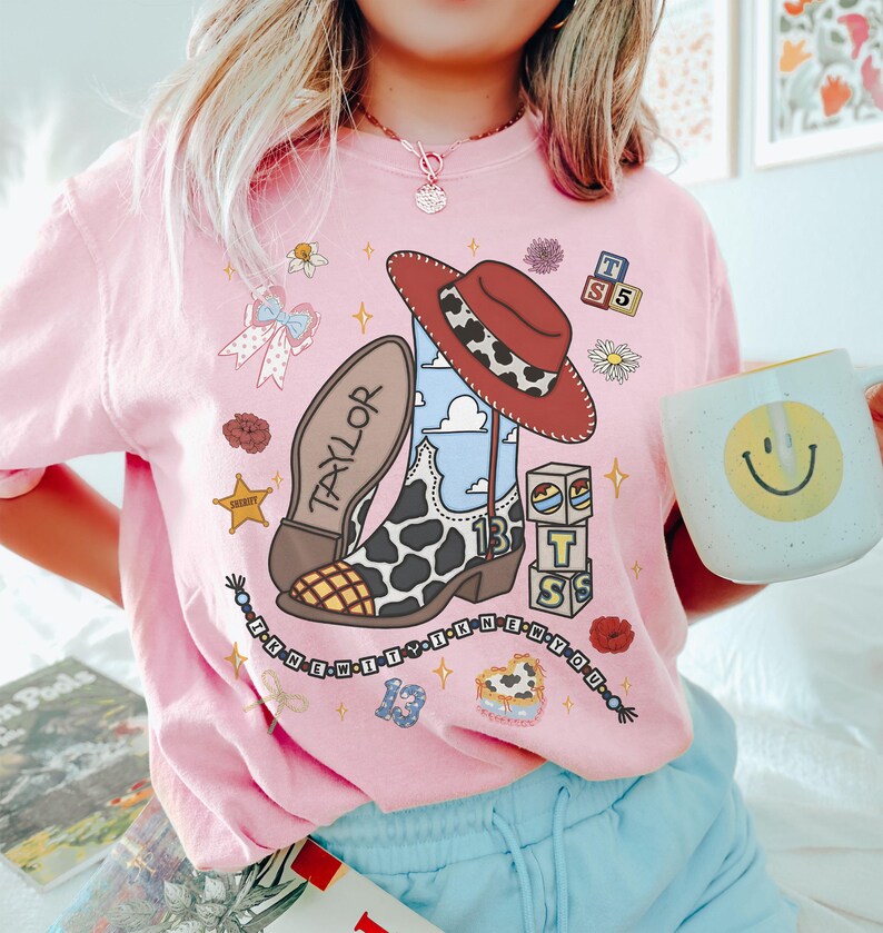 Camiseta vintage "I Knew It I Knew You" Comfort Color, camiseta de amistad de Toy Story 5 y TS, camiseta de Woody y Buzz Lightyear, camiseta de Toy Story de Disneyland imagen 3