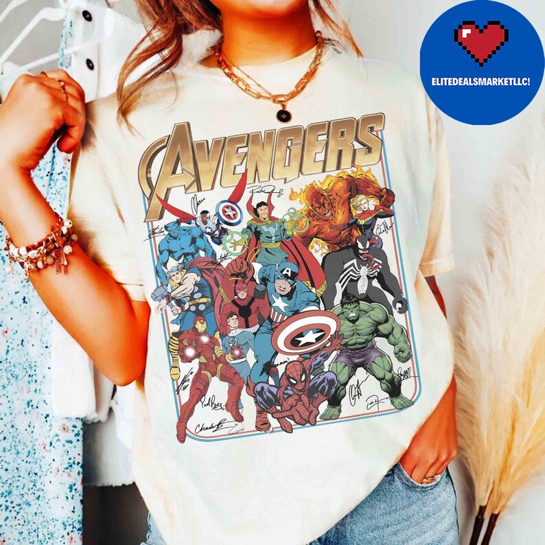 Retro Disney Marvel Avengers Signature Shirt, Spiderman Hulk Iron Man Characters Tee, Disney Superhero, Marvel Comics Book, WDW Family Trip bild 3