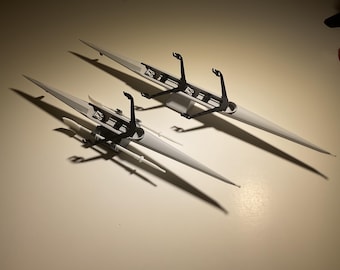 Lot de modèles réduits de deux et de deux skieurs — Décoration de bureau en forme de coquillages d'aviron