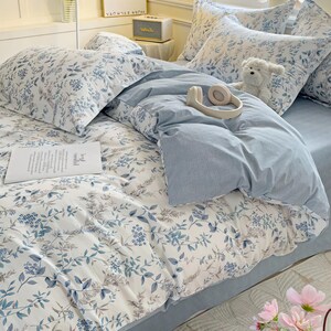 Blue Flat Sheet, Blue Leaf 4-Piece Bedding Set, Blue Bedding, Comfortable Cotton Bedding, High-Quality Bedding Set