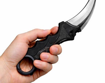 3D Printed Karambit Knife – CS Inspired Cosplay Prop – PLA Gamer Collectible – Desk Display Knife – Lightweight Replica
