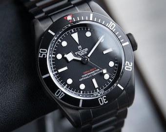 ヴィンテージ チューダー ヘリテージ ブラックベイ ダークステンレススチール ブラックダイヤル 41mm Ref 79320DK - 今すぐメッセージ：送料無料 + 40%割引！
