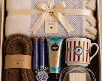 Personalized Hygge Gift Box, Custom Self Care Spa Gift Box, Get Well Soon, Cozy Blanket Gift Set, Hug in a Box, Self Care Gift Box