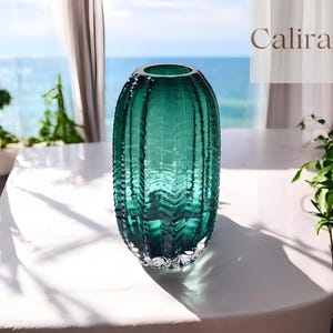 緑色の装飾的なガラス花瓶 Amazon.co.jp: グリーンバッド花瓶12個セット、装飾用グリーンガラス