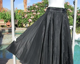 Vintage 1950s skirt full circle black XS/S 26&quot; waist taffeta 29&quot; length Noui Sweep 387&quot;!!