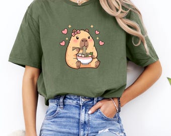 Linda chica capibara kawaii comiendo ramen (PNG), clipart de amante de los capibaras de anime pastel, adorable ilustración estética de animales para niños, descarga digital