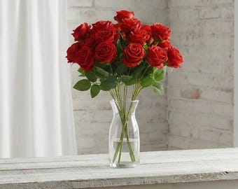 Rosas rojas de tacto real, flores de seda de tallo largo, decoración rústica
