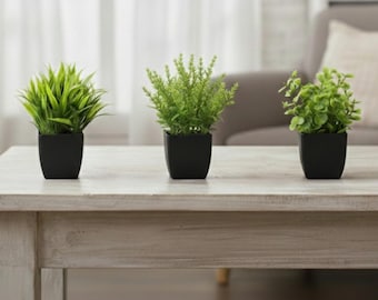 Mini-kunstplant: moderne zwarte pot, bureaugroen (18 cm / 7,08 inch hoog)