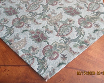 Table runner, Olive green and brown paisley print leaves