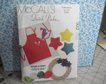 McCalls 0012  Quick gifts pattern, chef apron, ties, pillows, log carrier, dog bed,  pattern uncut