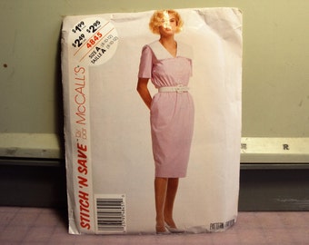 Dress pattern, Mc calls 4845. 1990's style-un cut--factorie fold