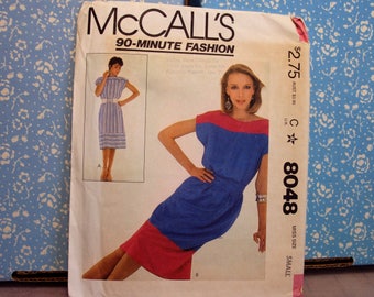 clothing pattern, dress pattern with yoke at top and band at bottom, pullover dress, McCalls 8048, 1980s style