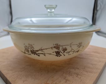 Pyrex "Golden Branch" (024) 2-Quart Round Casserole with 624-C lid.