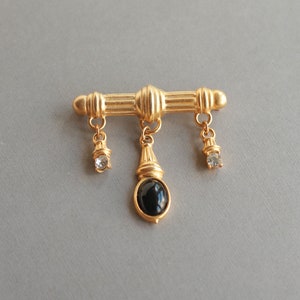 Vintage Unsigned Gold Tone Black Lucite & Rhinestone Cabochon Brooch Pin