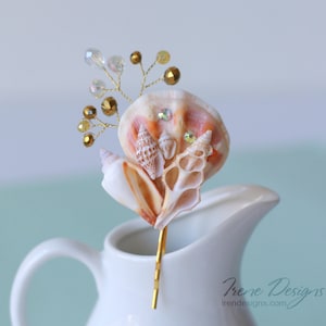 Handmade Gold seashell hair pin. Beach wedding hair accessories. Nautical wedding headpiece. Seashell hairpin bobby pin