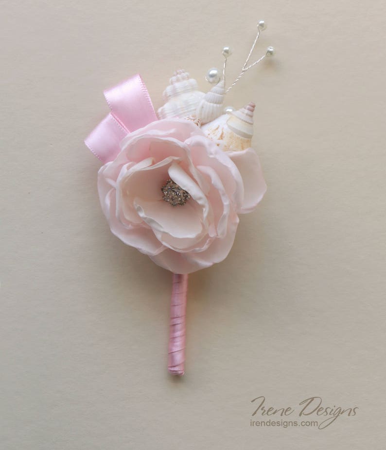 Handmade Pale pink seashell boutonniere. Seashell boutonniere. Boutonniere for beach wedding. Boutonniere for groom image 2