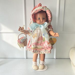 Vintage Effanbee Patsy Ann Doll V5200 18” Vinyl Reproduction 1990s Sunbonnet Sue Basket Collector Doll