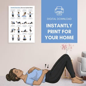 Pu&ograve; includere: Un poster intitolato "Esercizi Somatici | Ripristino del Sistema Nervoso" &egrave; affiancato da una grafica blu che recita "DOWNLOAD DIGITALE STAMPA IMMEDIATAMENTE PER LA TUA CASA." Una persona &egrave; sdraiata sulla schiena, che esegue un esercizio con le frecce.